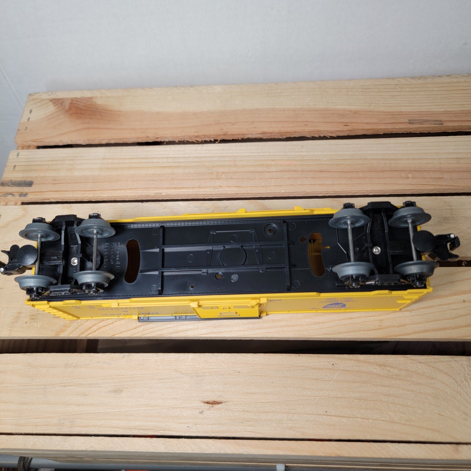 2008 Lionel Train Car: Delaware & Hudson Boxcar w/ Box O Scale