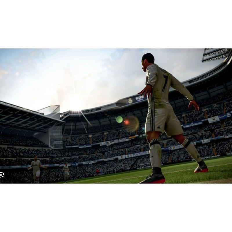 XBOX ONE Game: FIFA 18 w/ Inserts