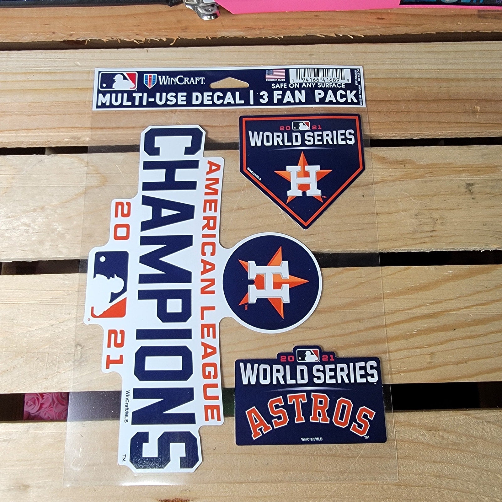 MLB Houston Astros Binder w/ 3 Decals, Astros Pencil Bag & Dividers