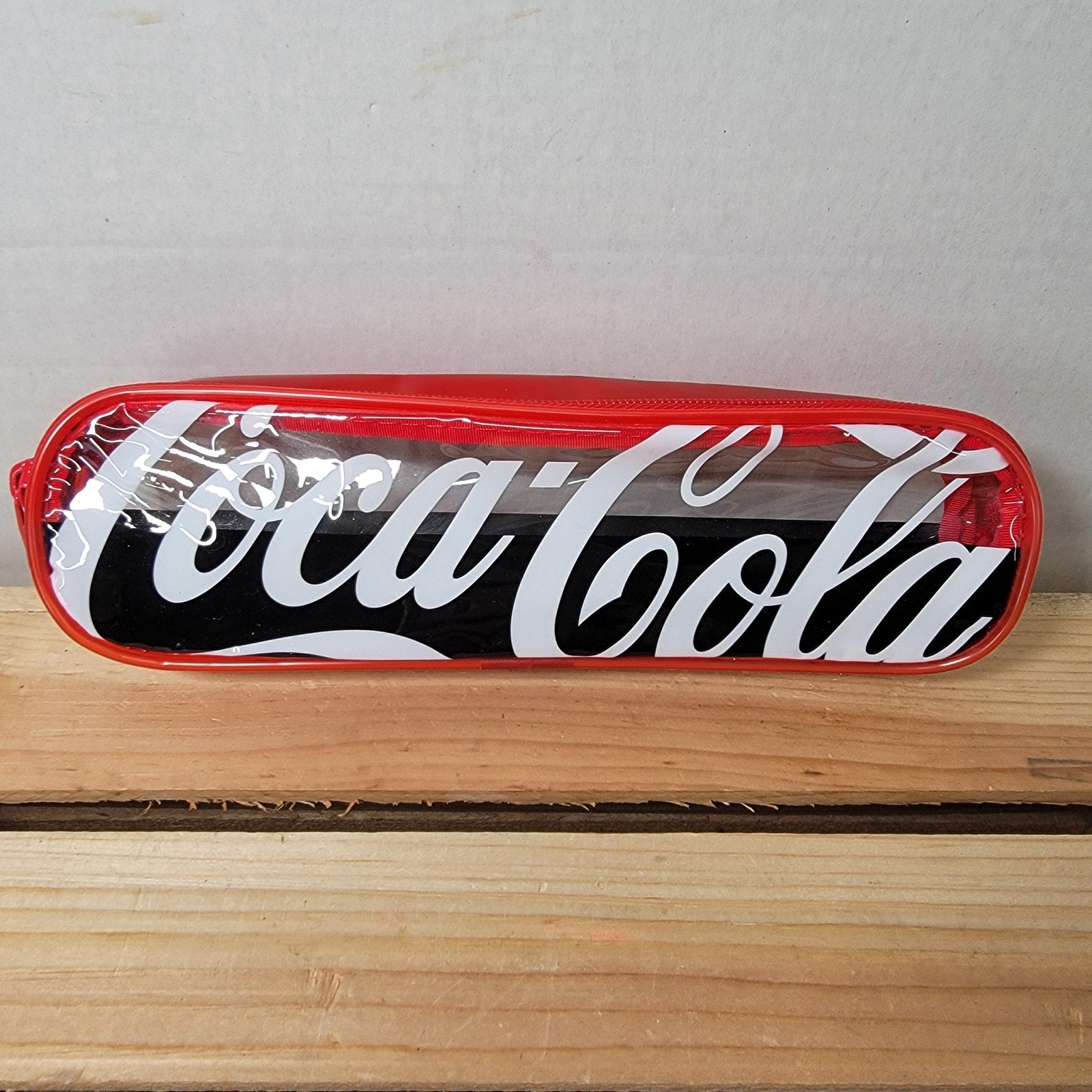 Morphe x Coca-Cola Limited Edition Cosmetic Brush Bag 2020