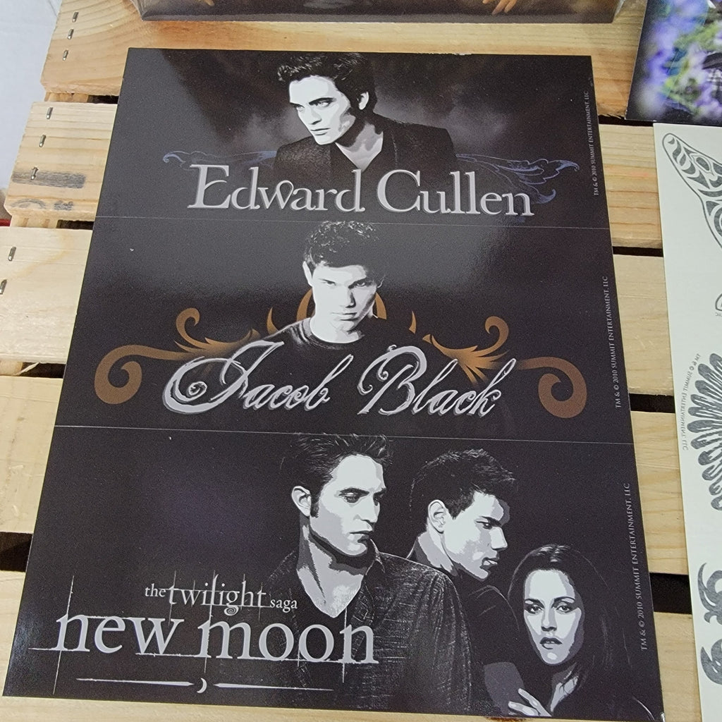 The Twilight Saga The New Moon Walmart Promotional Items March 19, 2010 - NEW