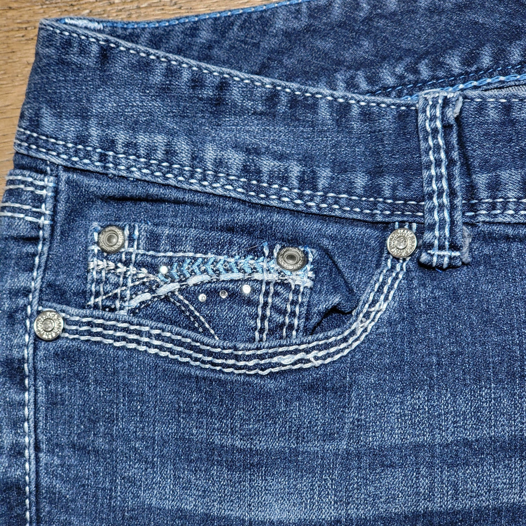 Ariya Jeans Denim Shorts w/ Embroidered & Bling Back Pockets - Size 15/16