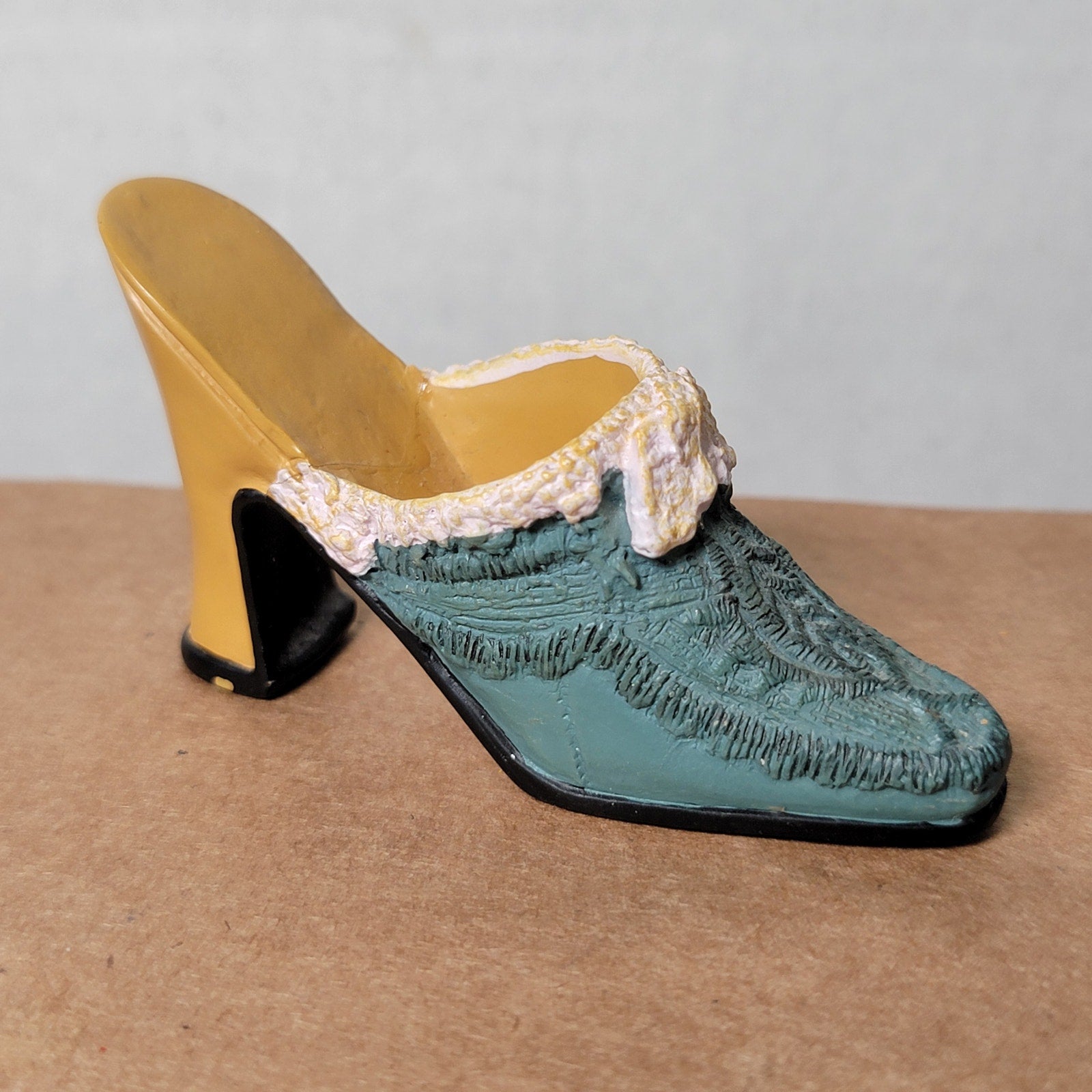 Set of 4 Victorian Style Resin Heels Shoes & Boot w/ Matching Bag