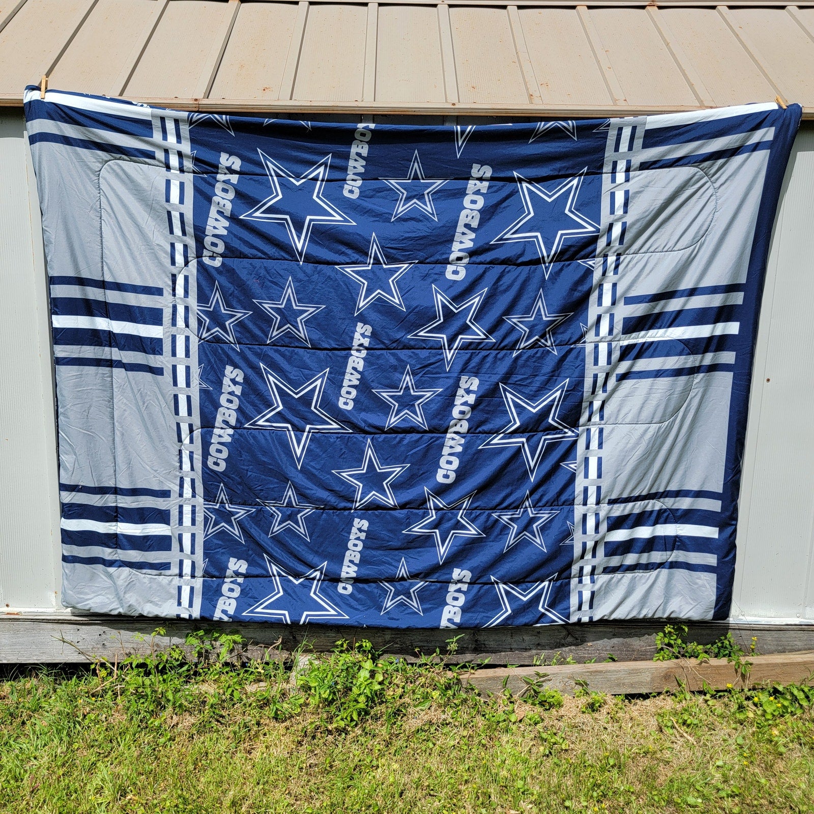 4Pc Dallas Cowboys Twin Size Comforter and Sheet Set + Throw