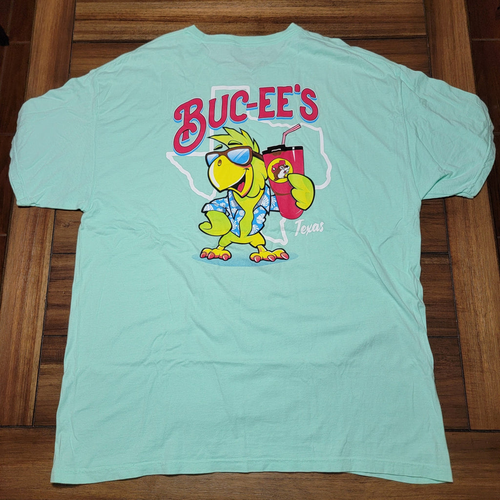 Buc-ee's Teal Tee Texas Parrot w/ a Buc-ee's Drink - Size AXL