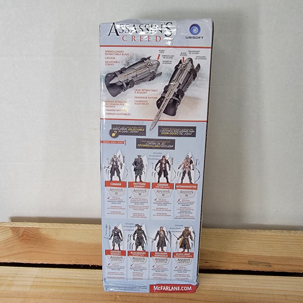 Assassins Creed Pirate Hidden Blade w/ Gauntlet & Skull Buckle