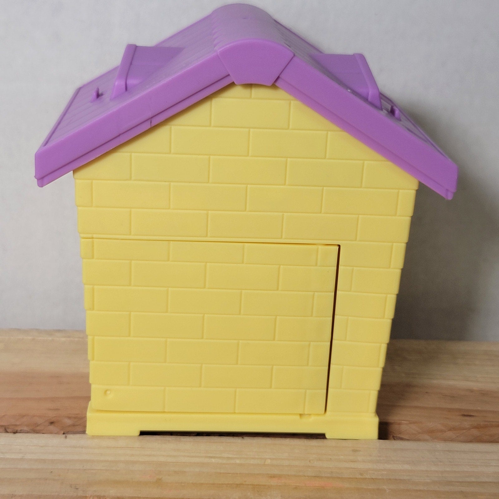 Little Live Pets Mama Surprise House + 5 Pc Families Collection