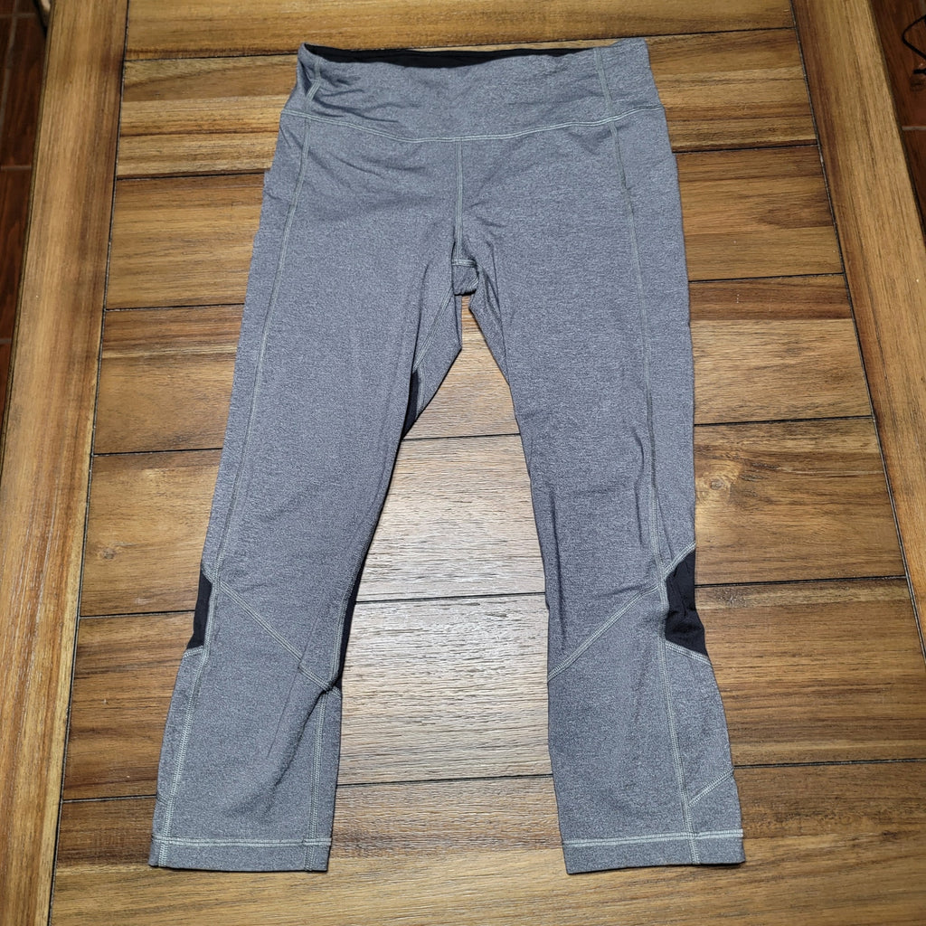 Lululemon Grey & Black Leggings w/ Zipper Pouch - Size 8