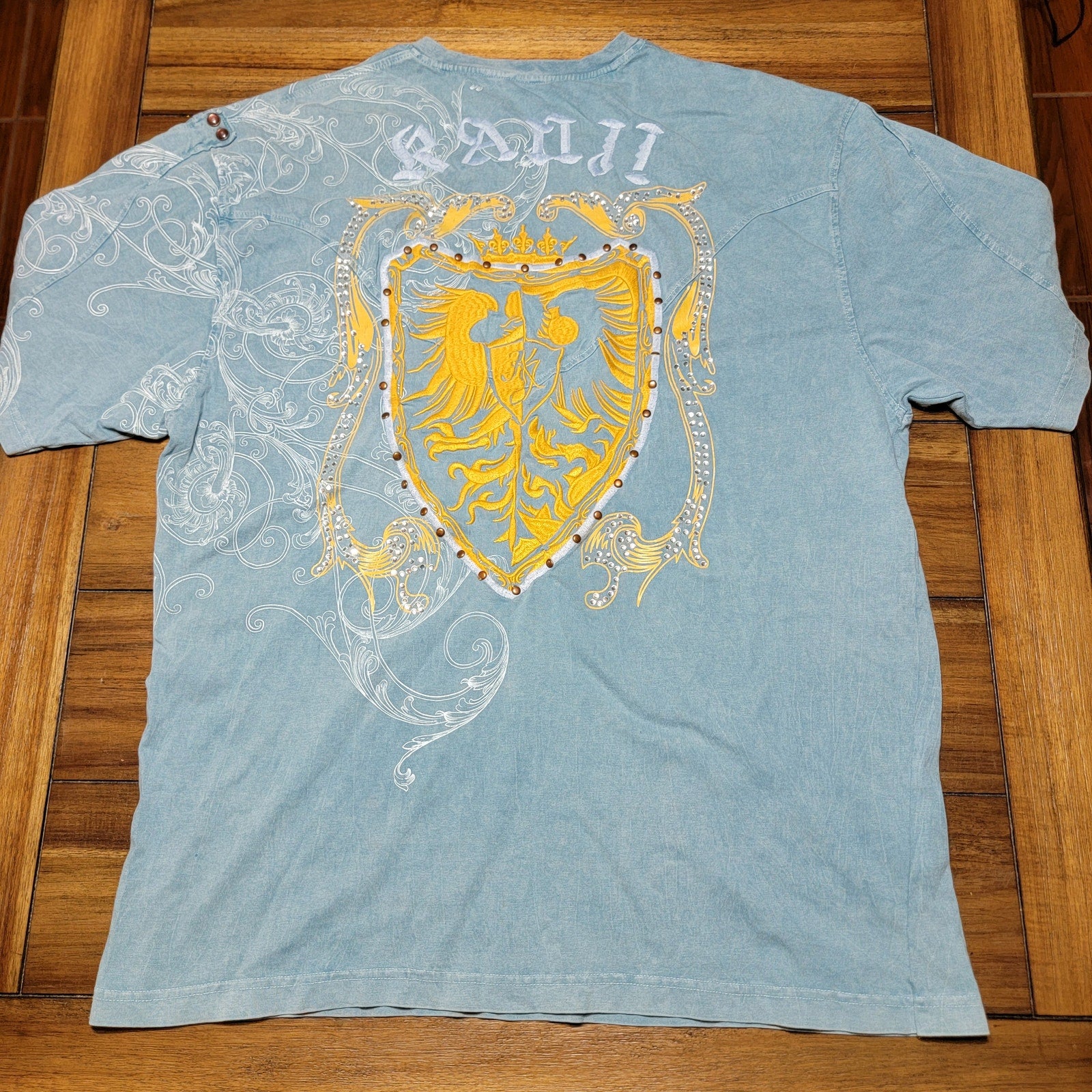 Light Blue Unisex Tee w/ Bling & Gold Crest - Size 3XL*