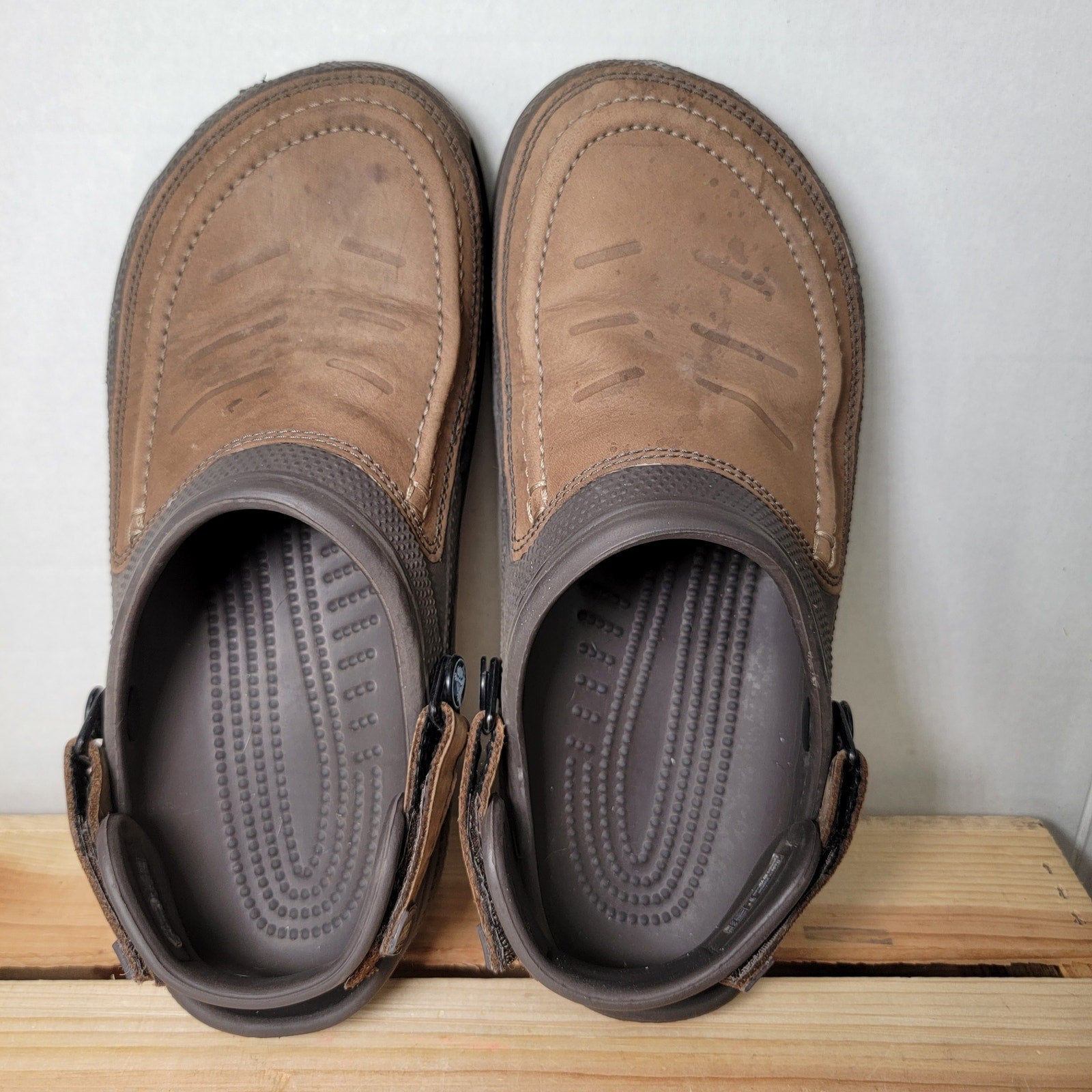 Crocs Men's Yukon Vista Clogs in Khaki and Espresso Brown - Size 8