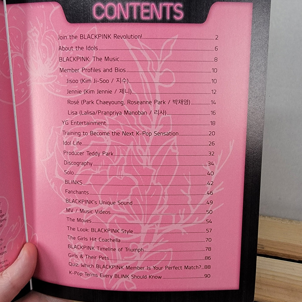 BOOK The Ultimate Unofficial Guide Black Pink (paperback)