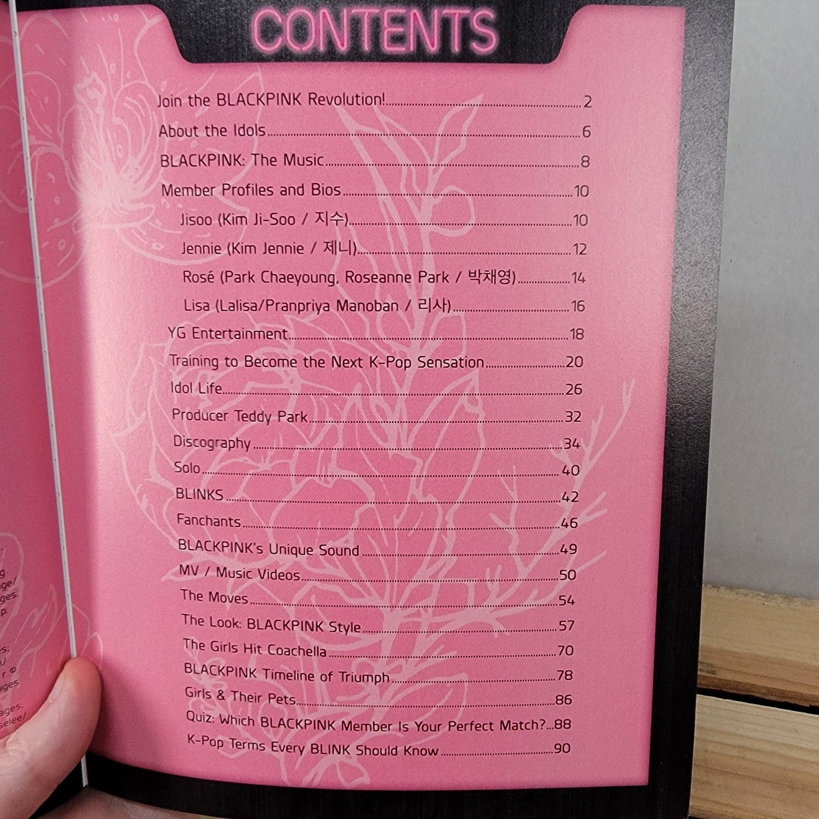 BOOK The Ultimate Unofficial Guide Black Pink (paperback)