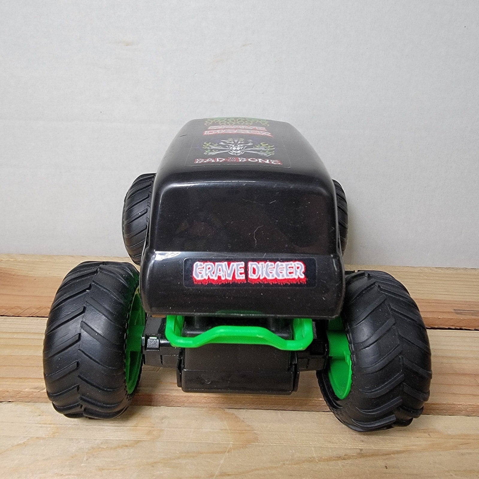 Monster Jam Grave Digger RC Truck (NO Controller)