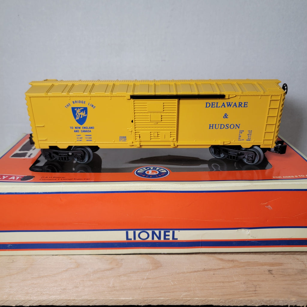 2008 Lionel Train Car: Delaware & Hudson Boxcar w/ Box O Scale