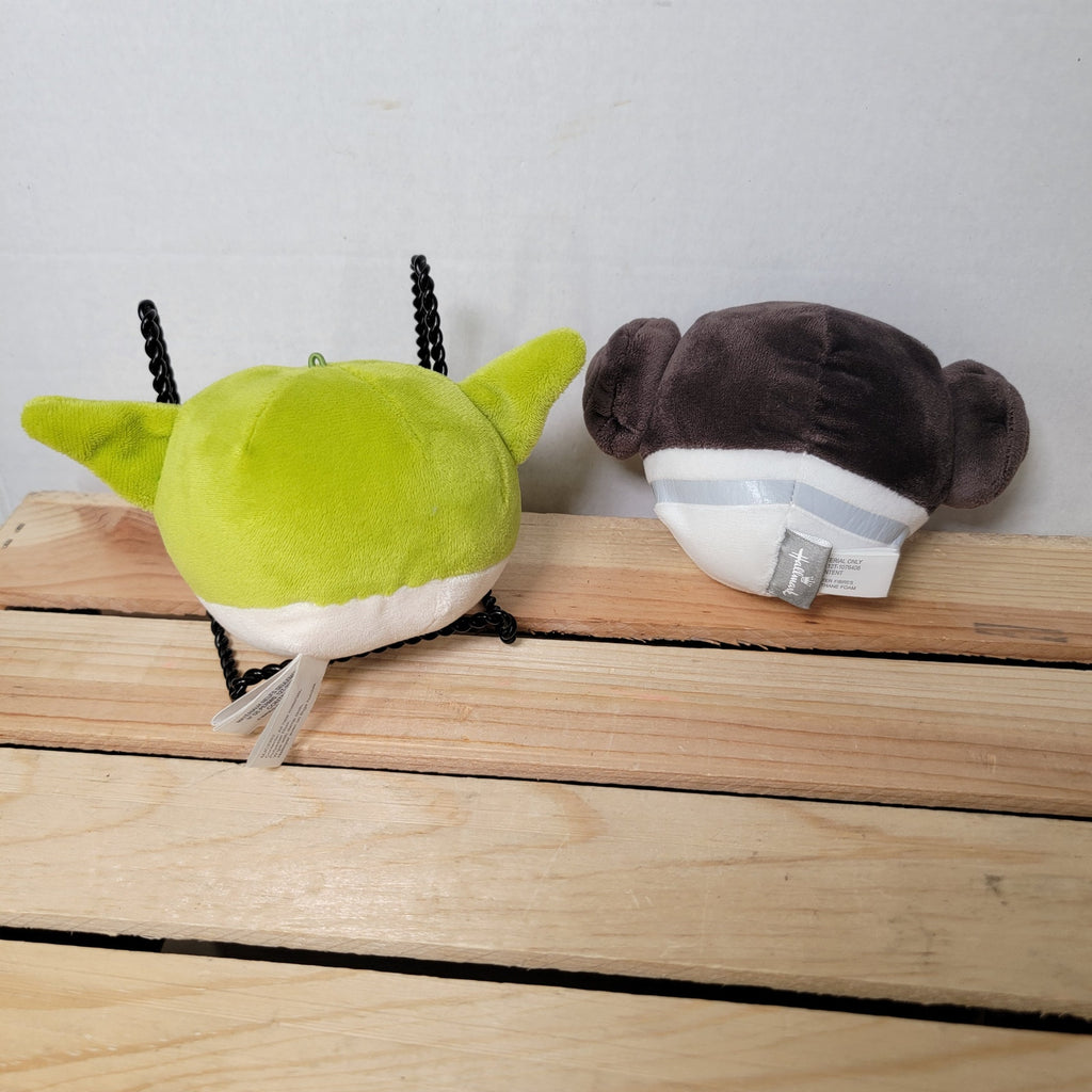 Set of 2 Hallmark Star Wars Fluffball Plush Balls: Yoda & Princess Leia