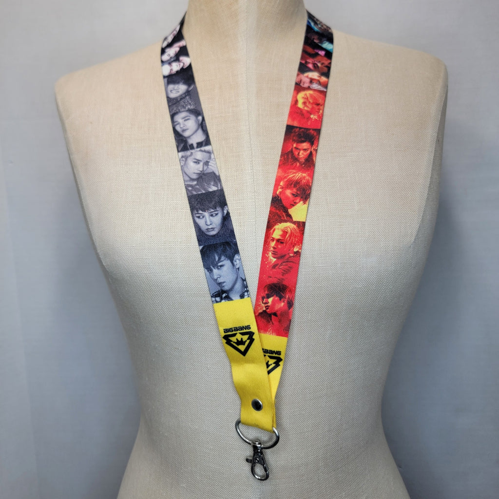 Set of 2 Lanyards: Black Nike & BigBang