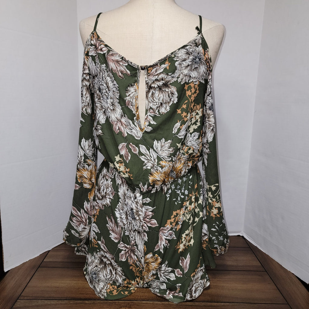 Altar'd State LS Green Floral Shorts Jumpsuit w/ Open Sleeves - Size Medium