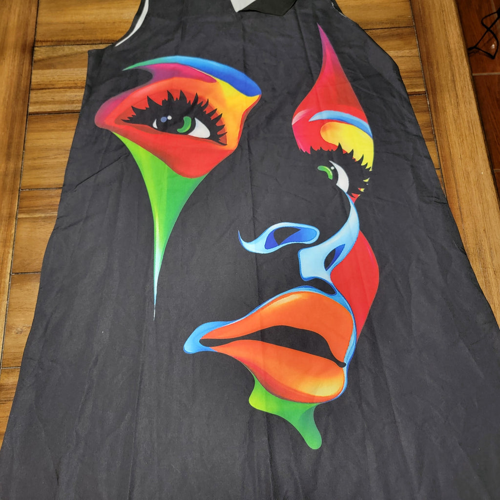 Unbranded Maxi Dress w/ Pockets and Painted Face - Size 2XL*