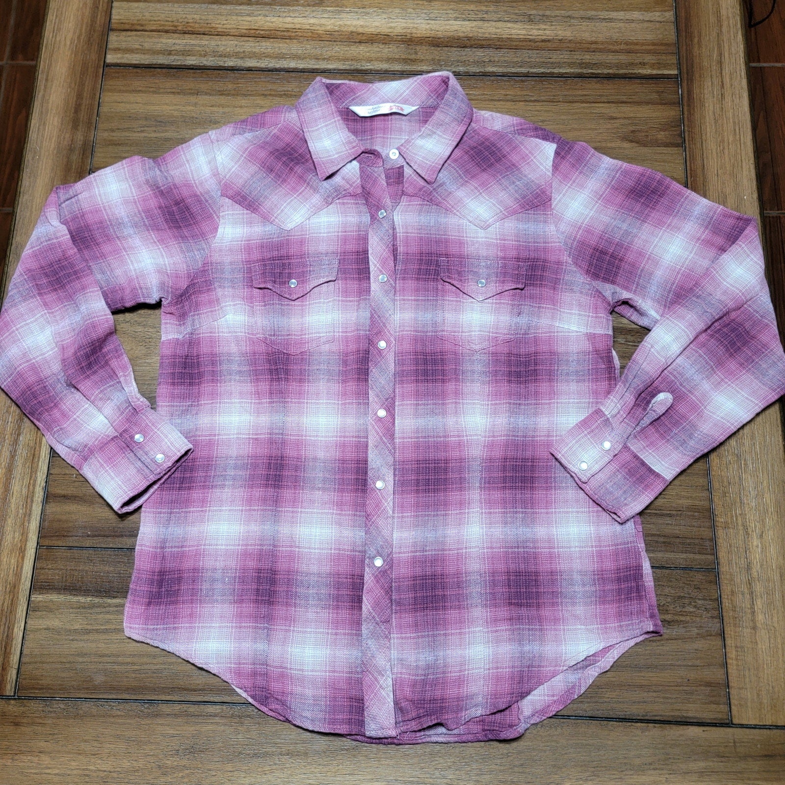 Ely Cumberland Outfitters Ladies Purple Plaid Pearl Snap Western Shirt - Medium