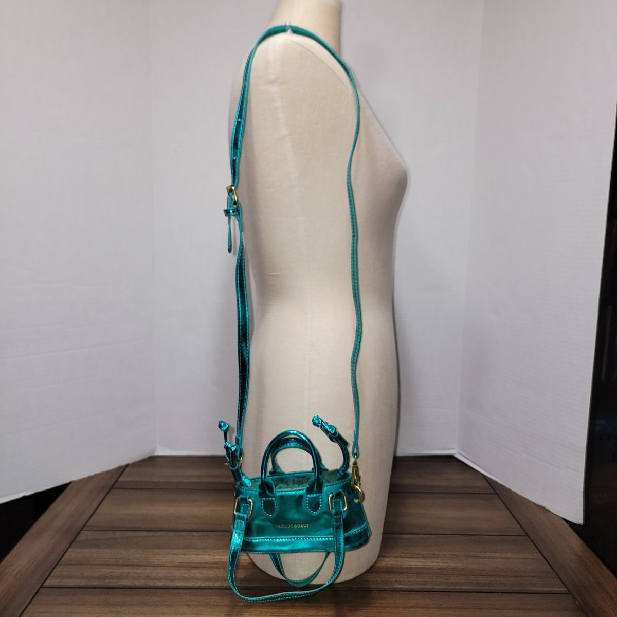 Fashion & Bags Teal Mini Purse w/ Shoulder Strap, 2 Sets of Handles