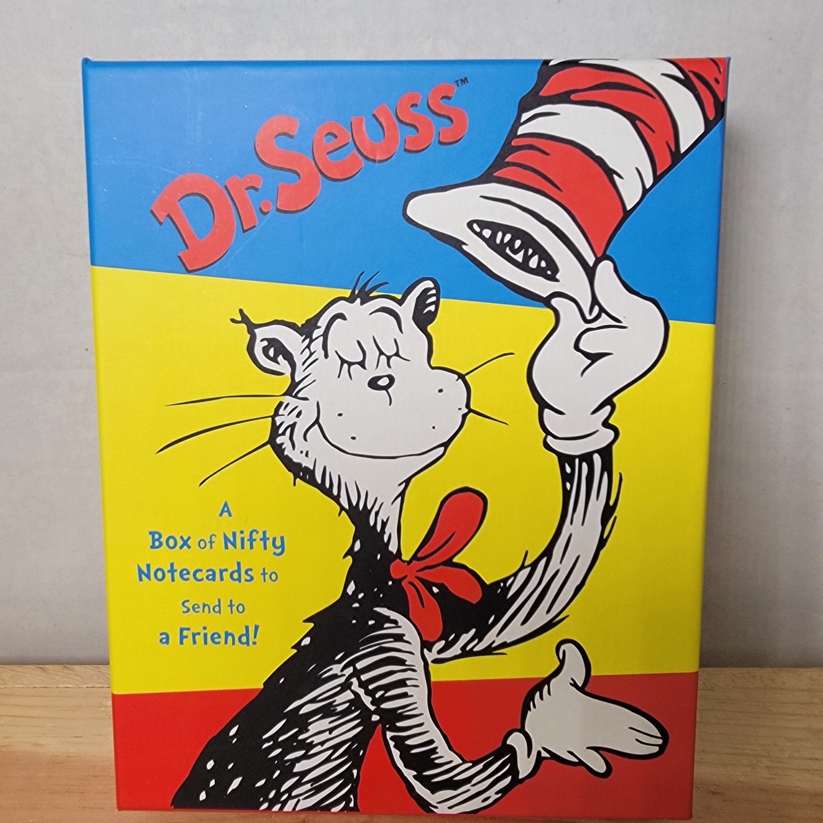 Dr. Seuss A Box Of Nifty Notecards: 4 Designs and Envelopes - NEW