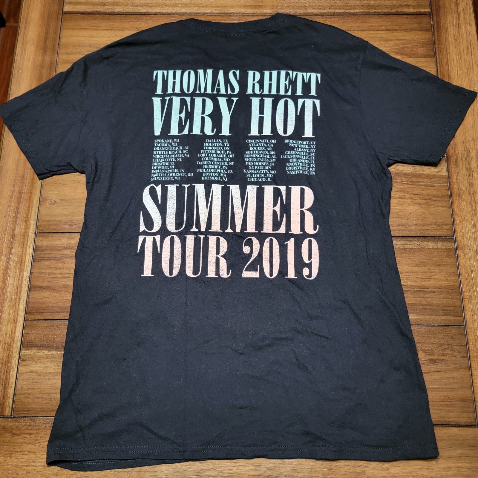 Thomas Rhett "Very Hot Summer" Tour 2019 Black Unisex Tee - Size Large