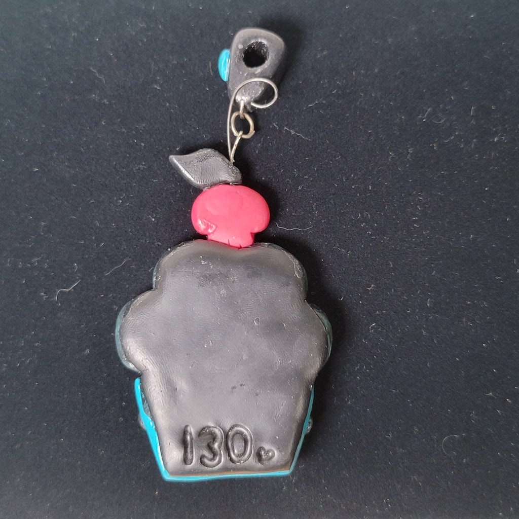 Decorative Cupcake-Shaped Pendant w/ Skull and Knuckle Duster Design
