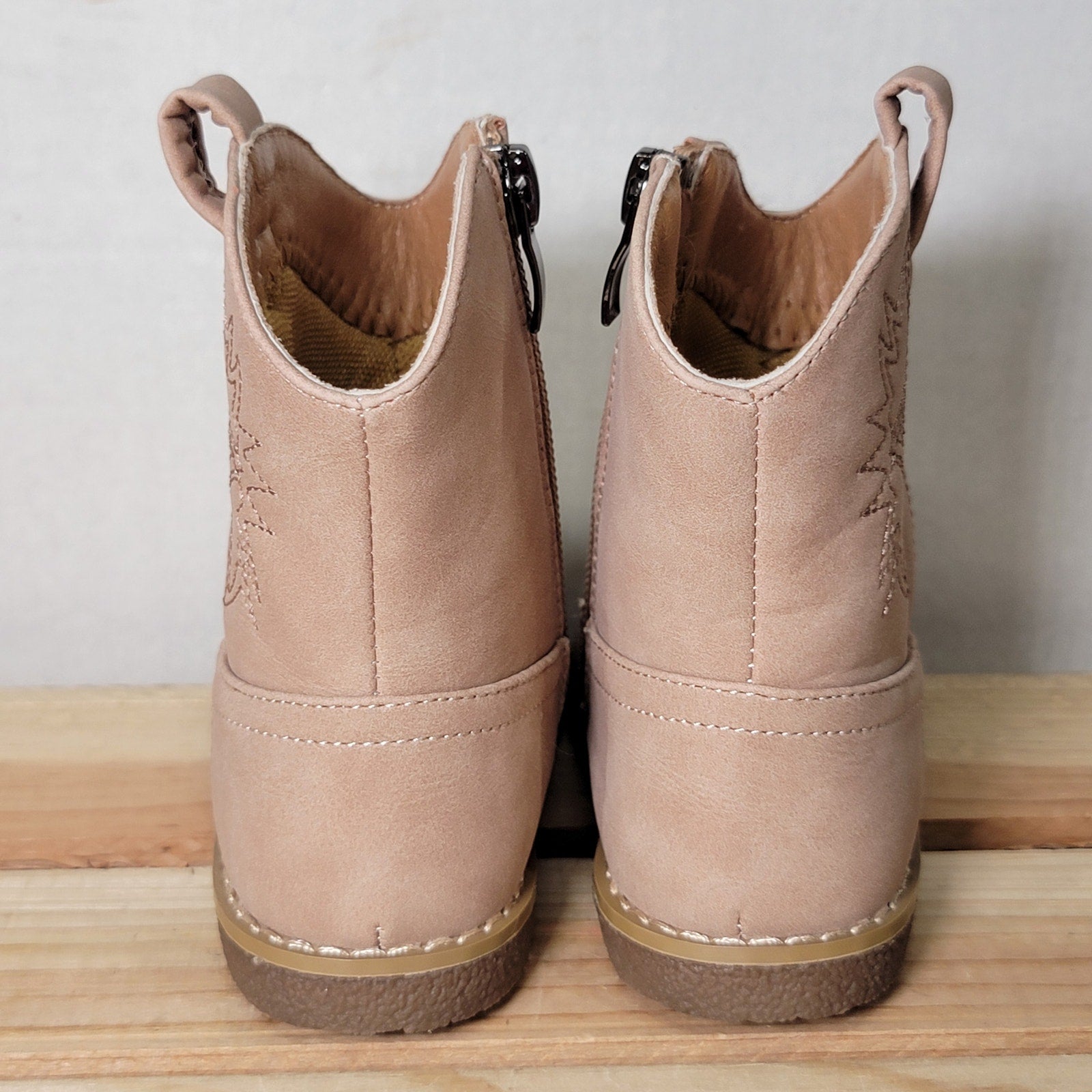 Unbranded Faux Suede Toddler Tan Western Boots w/ Side Zip - Size 7 (toddler)
