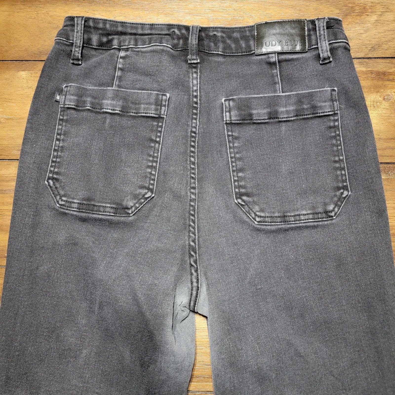Judy Blue Black Denim Jeans Back Pockets On Both Sides - Size 15/32