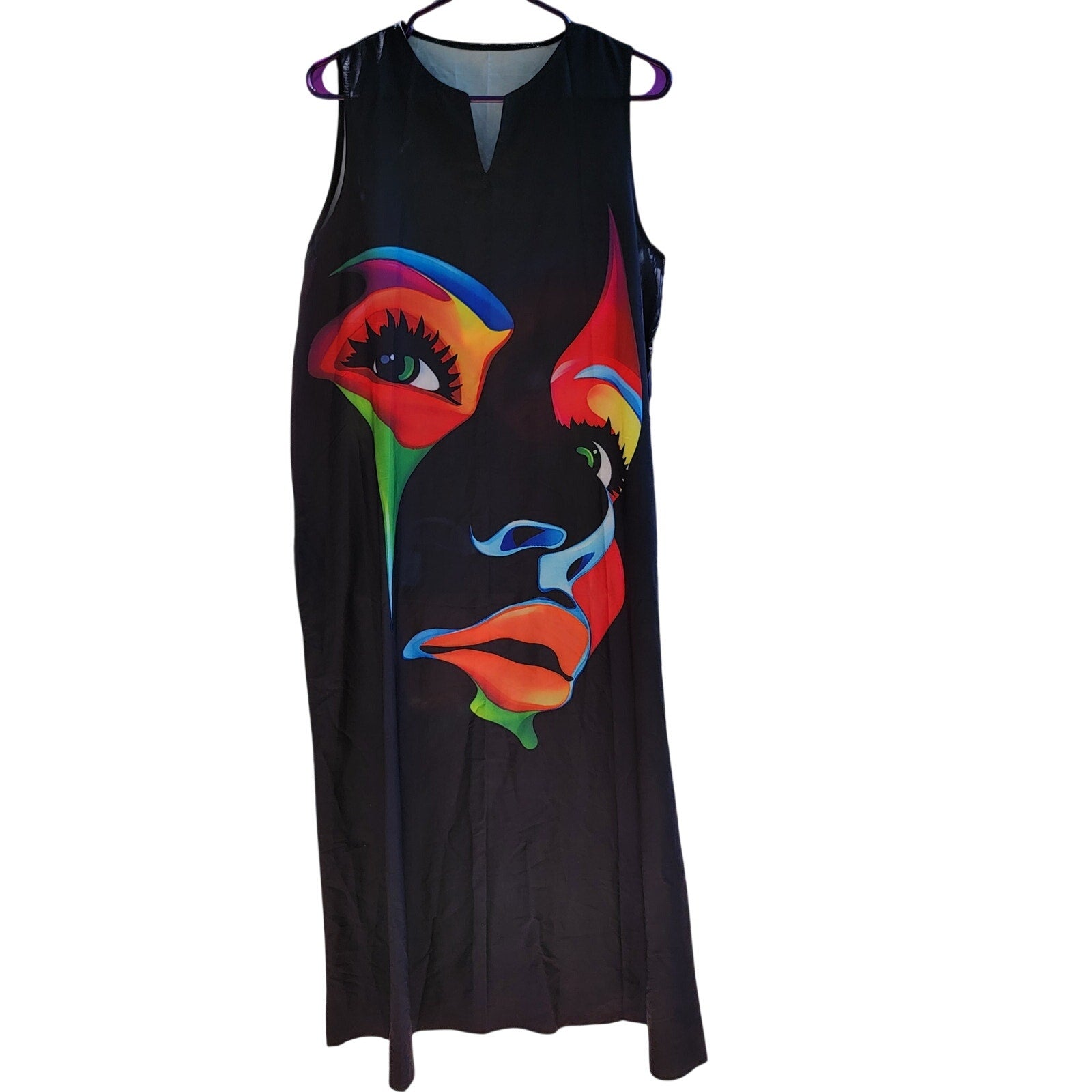 Unbranded Maxi Dress w/ Pockets and Painted Face - Size 2XL*