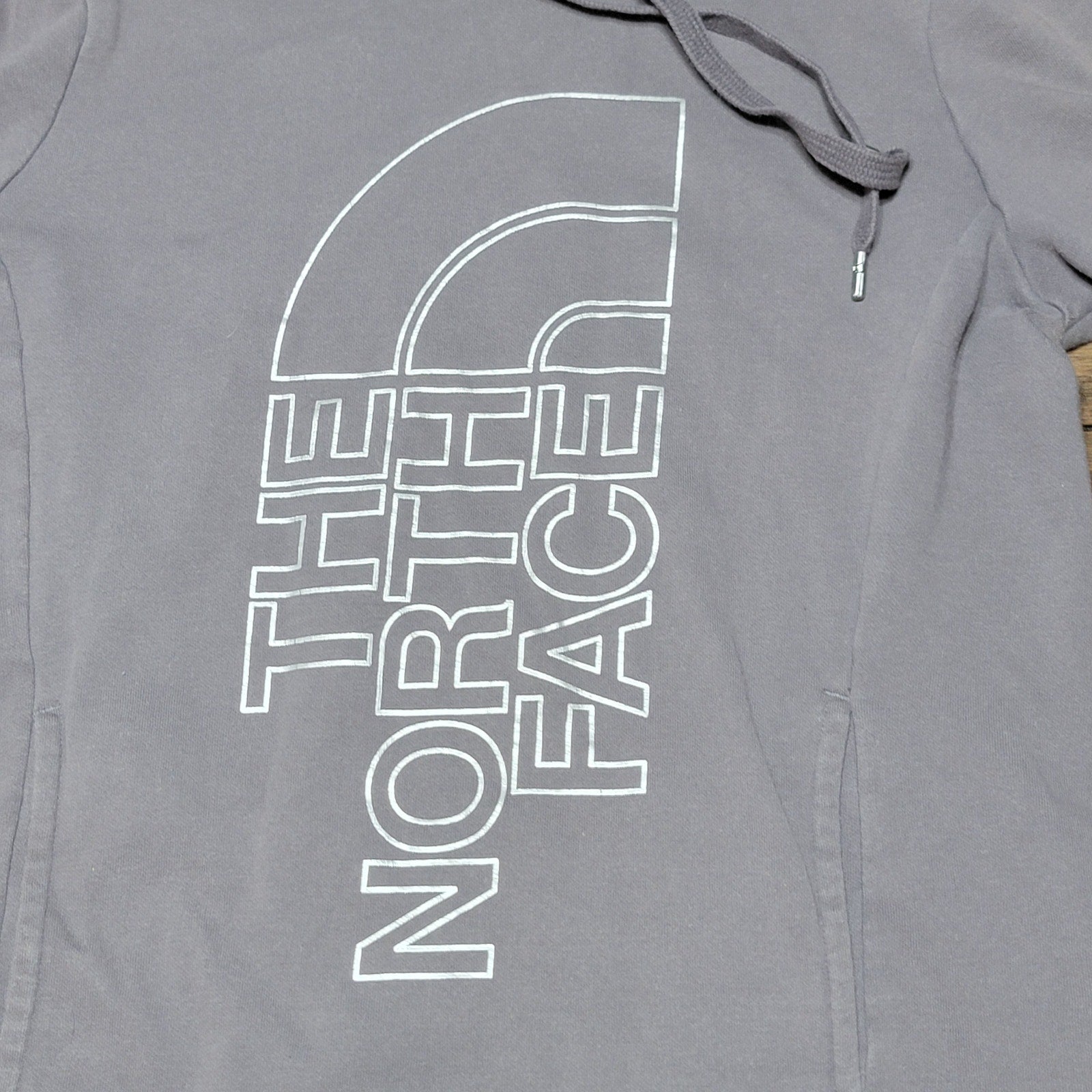 The North Face Dk Grey LS Pullover Hoodie - Size Women's Medium
