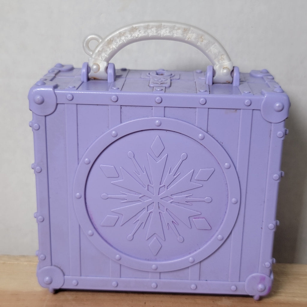 Disney Frozen 2 Pop Adventures Elsa's Bedroom Playset Carry-and-go-Case