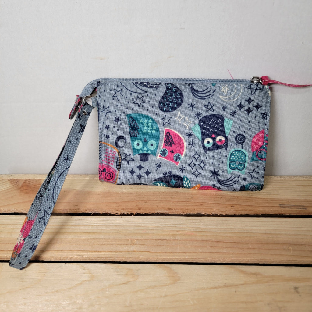 Lily Bloom "Night Owl" Multiple Pocket Clutch