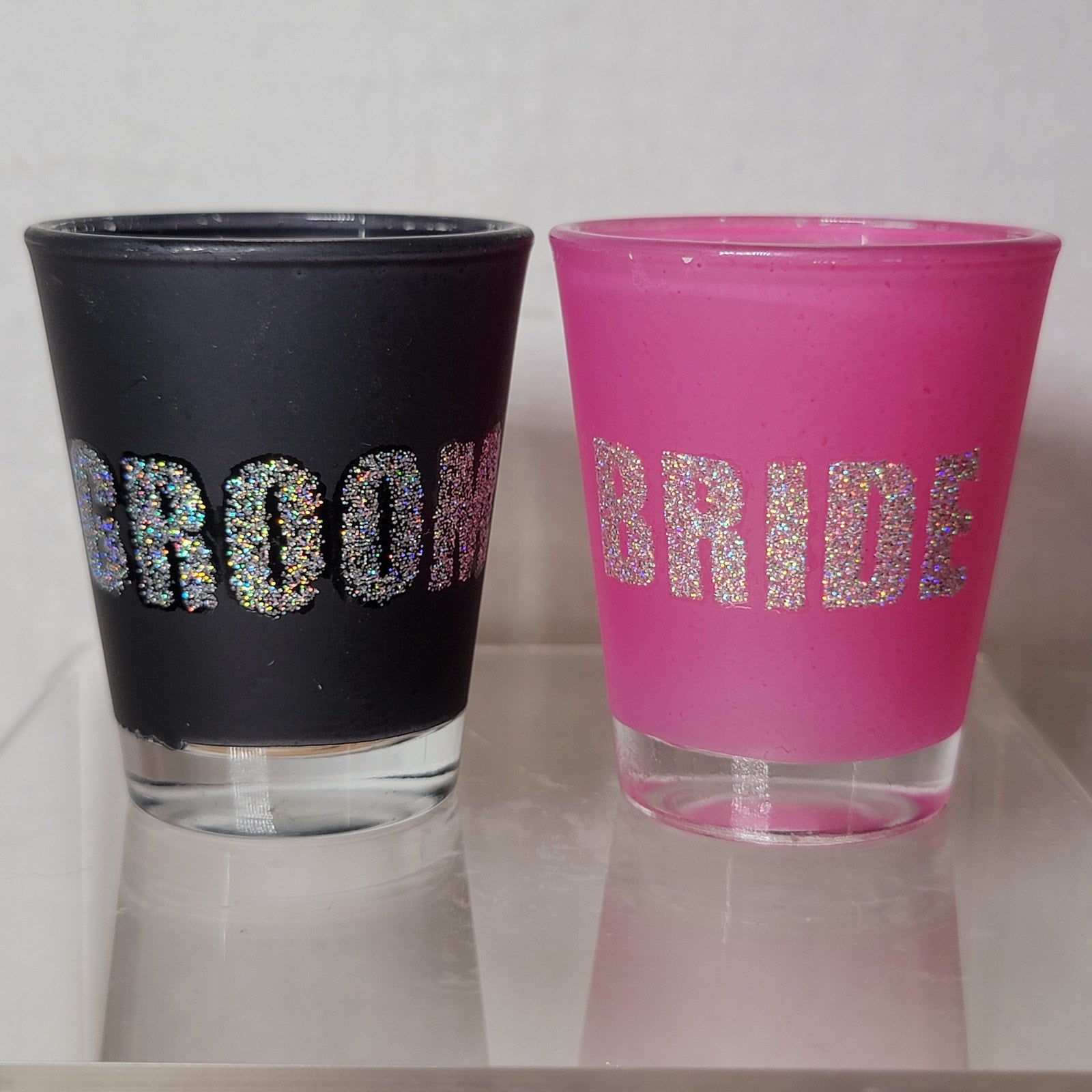 Set of 2 Wedding Shot Glasses: Bride & Groom