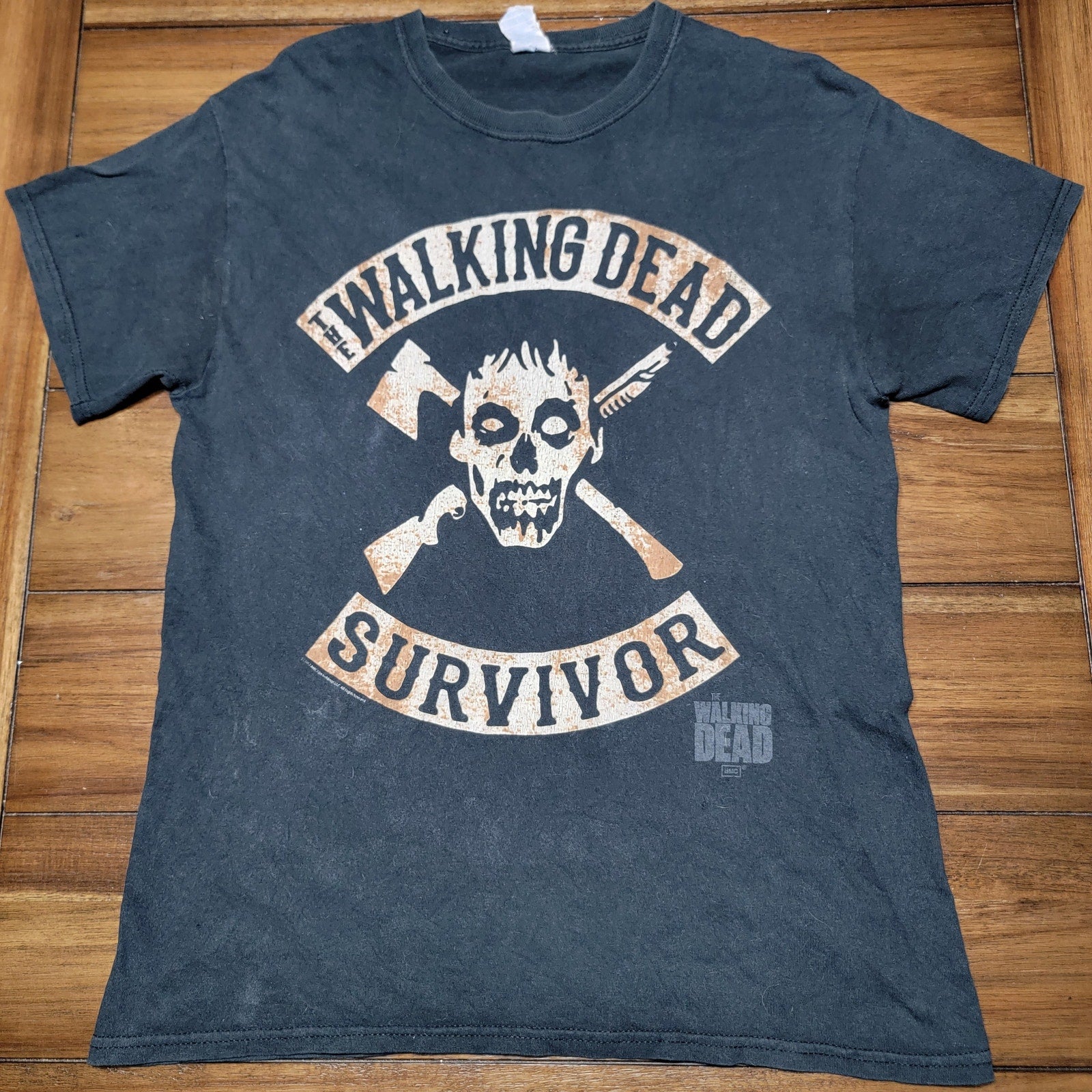 The Walking Dead Black Unisex Tee "Survivor" - Size Medium