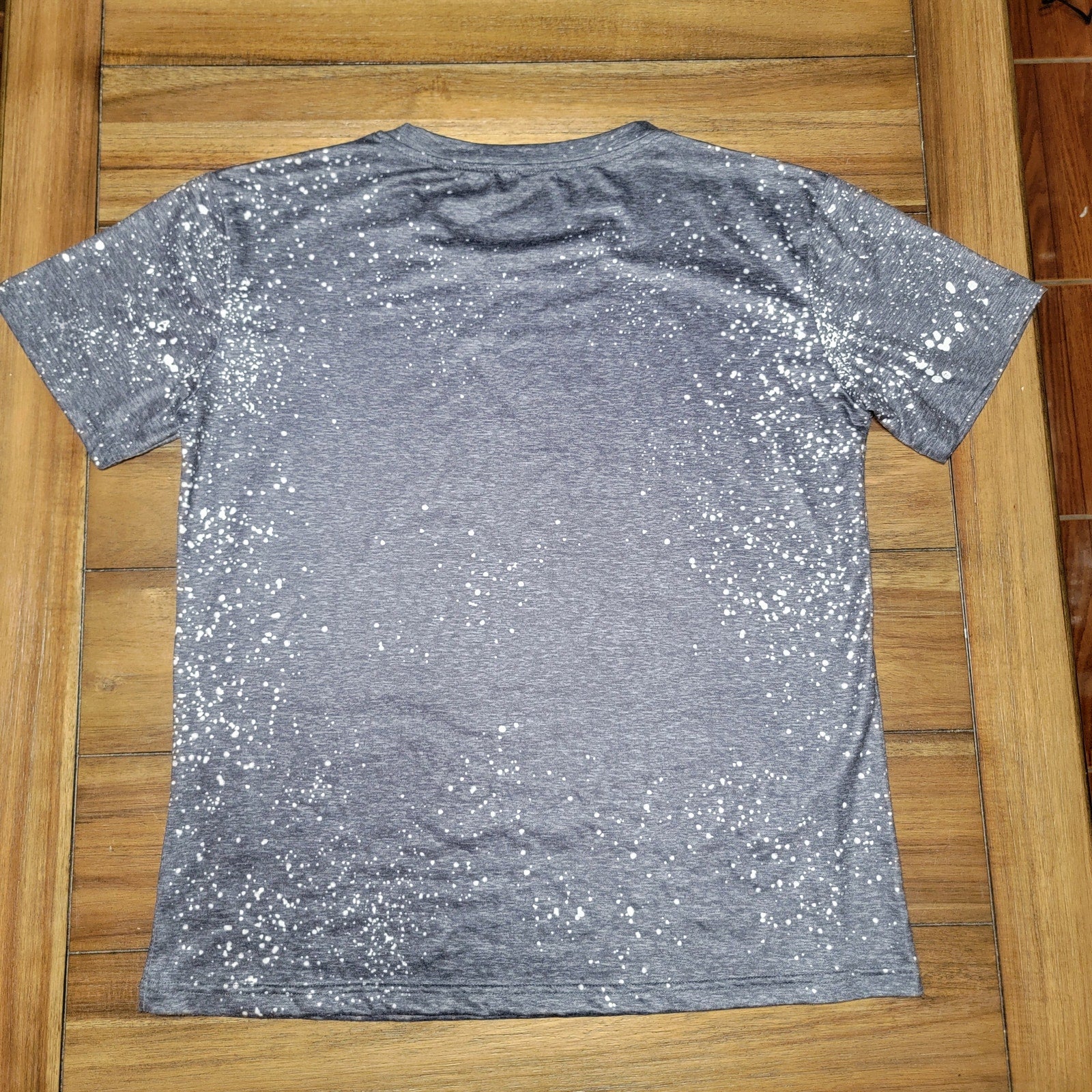 B&W Bleach Dyed Tee "I Beg Your Parton" Dolly Parton - Size XL