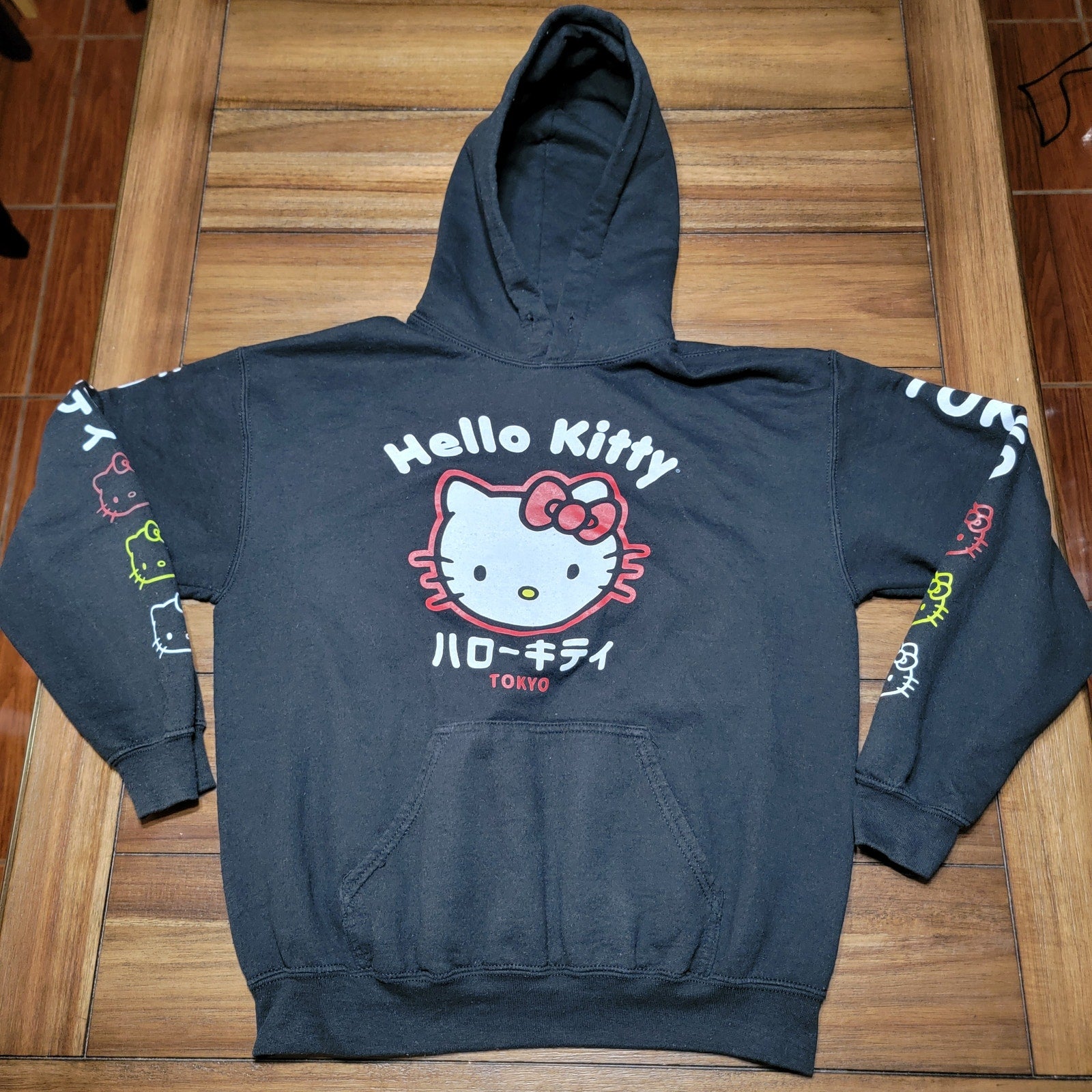 Hello Kitty Black LS Pullover Unisex Hoodie "Hello Kitty Tokyo" - Size Medium