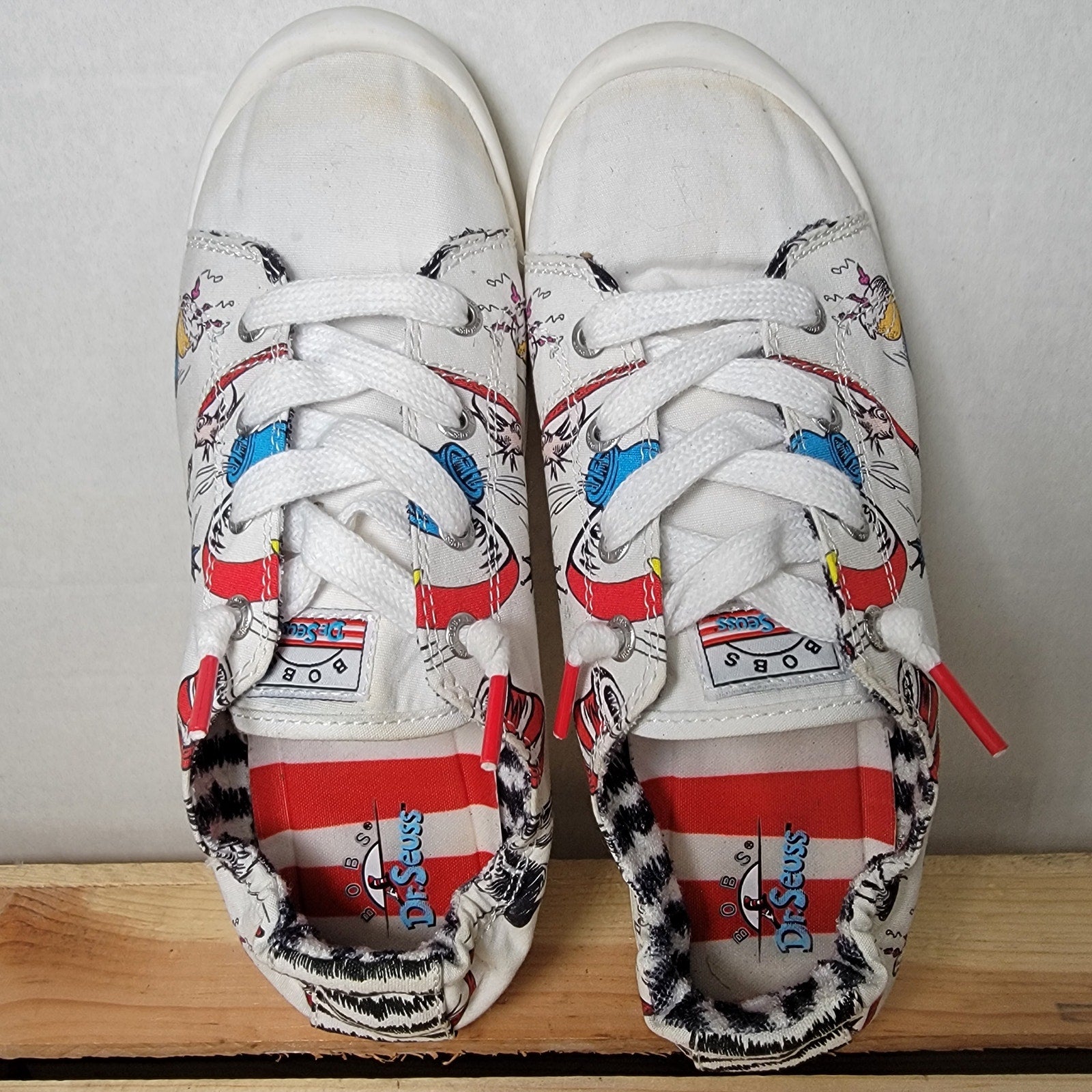 Dr. Seuss X Skechers Bobs Beach Bingo "Things Fall" Sneakers - Size 8
