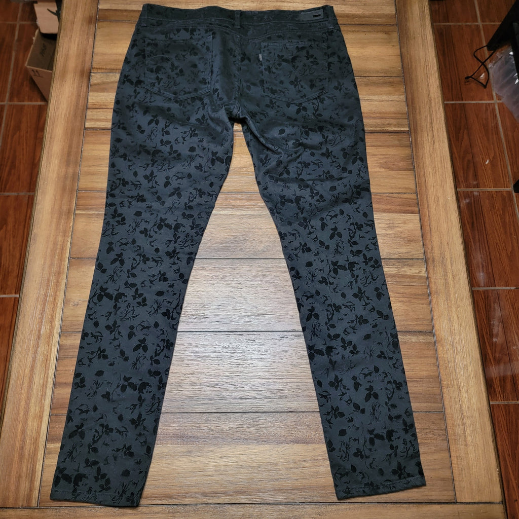 Levi's Black Modern Rise Skinny Pants w/ Felt Floral Pattern - Size 14/32