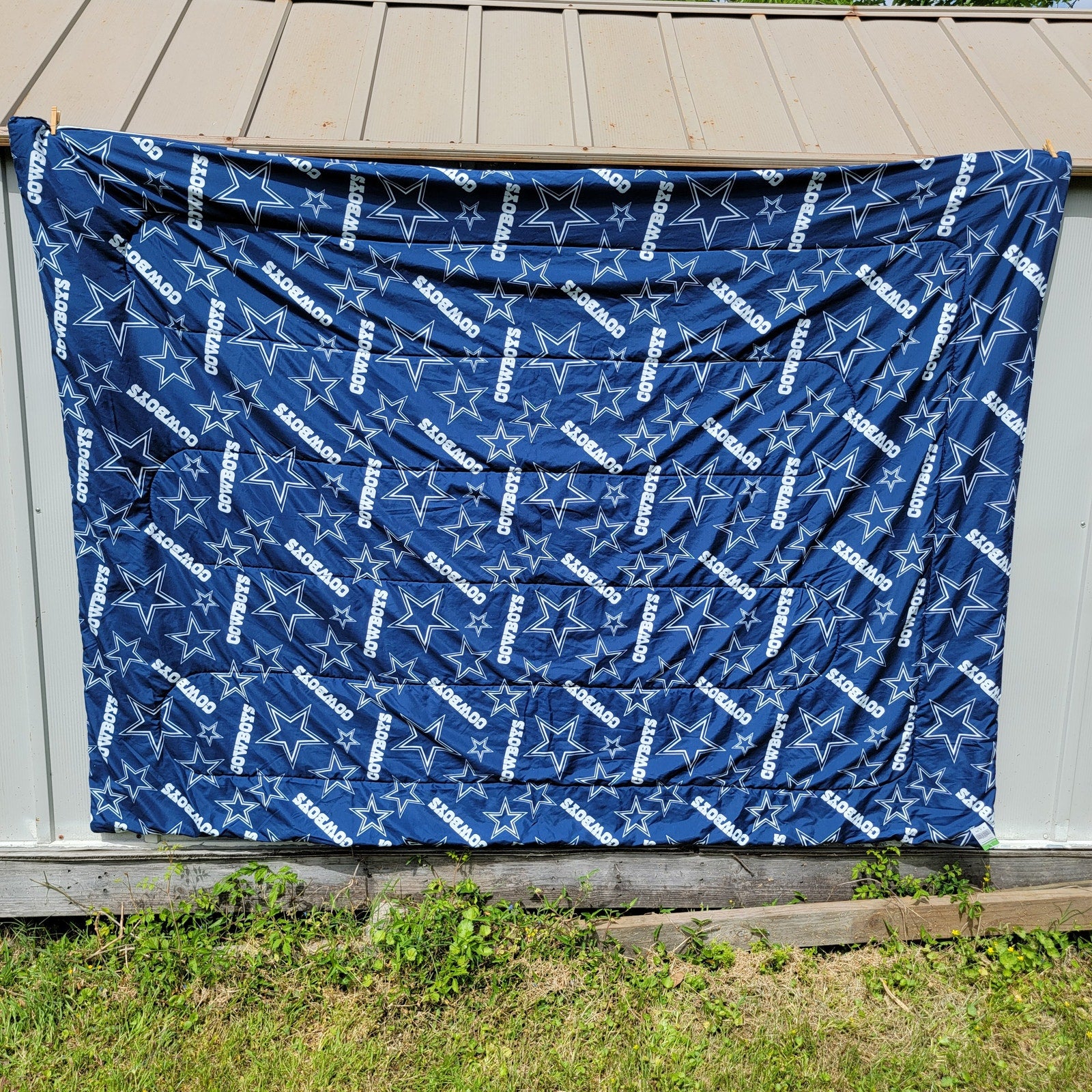 4Pc Dallas Cowboys Twin Size Comforter and Sheet Set + Throw