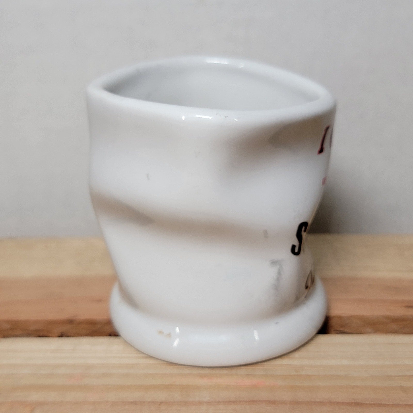 White Ceramic Warped Souvenir Mug "I Got Smashed In Kentucky"