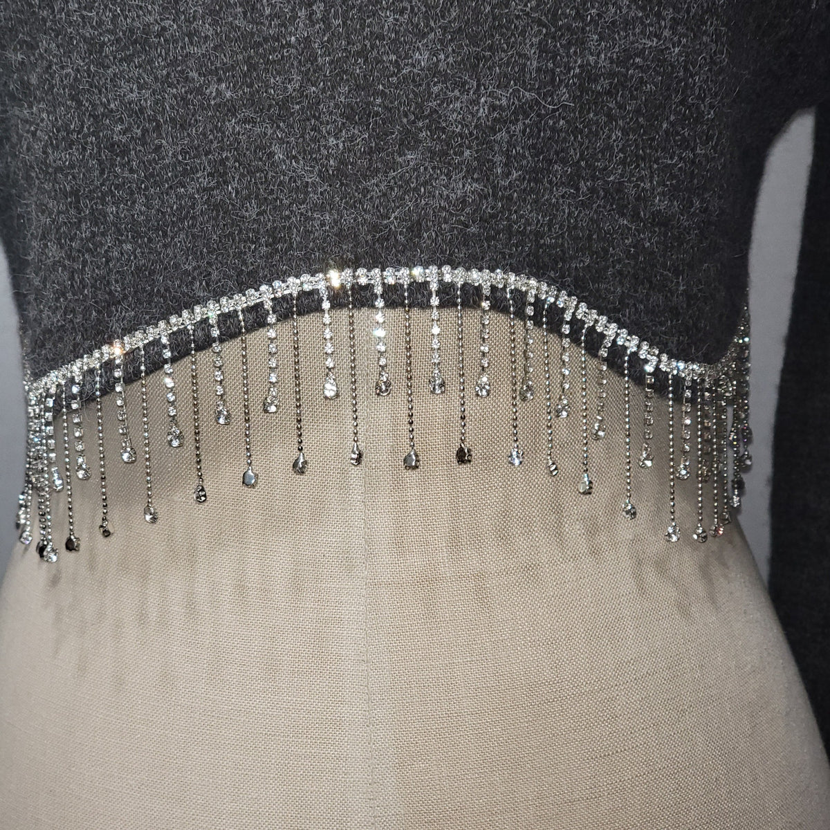 Zara LS Dark Grey Crop Sweater w/ Faux Diamond Hem - Size Medium