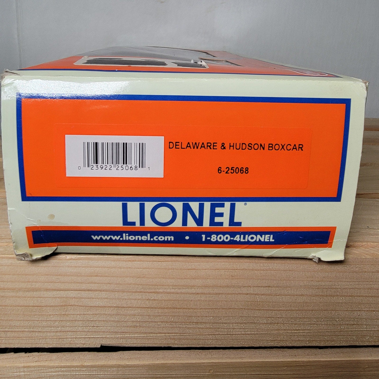 2008 Lionel Train Car: Delaware & Hudson Boxcar w/ Box O Scale