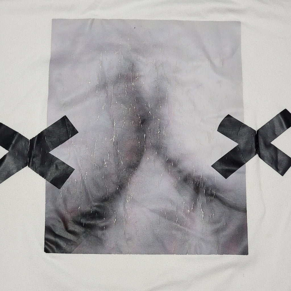 Unbranded 2 X's White Unisex Tee - Size XL
