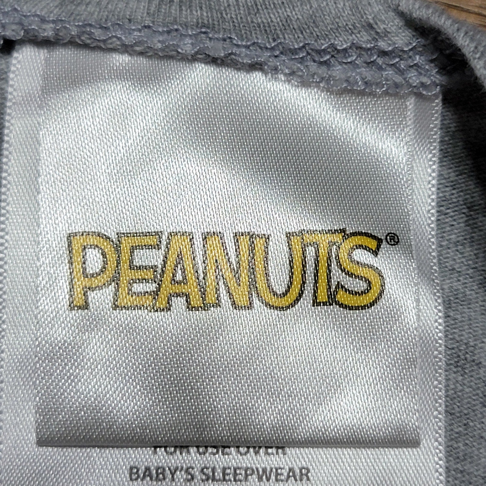 Peanuts Snoopy / Grey Nap Sleep Sack - Size Medium (6-12 m)