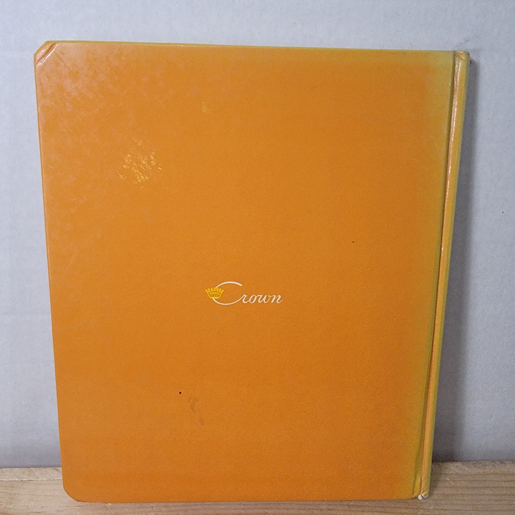VINTAGE BOOK Hansel And Gretel A Deluxe Living Story Board Book (Crown)