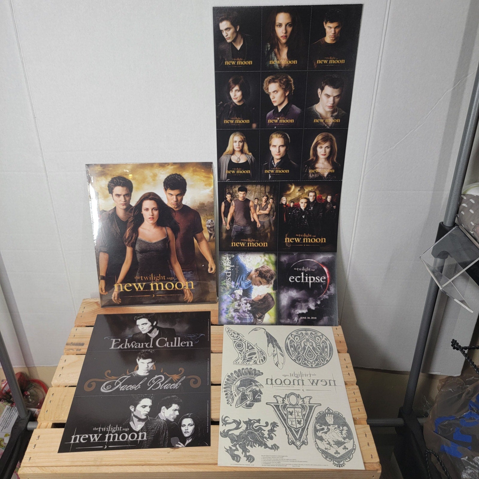 The Twilight Saga The New Moon Walmart Promotional Items March 19, 2010 - NEW
