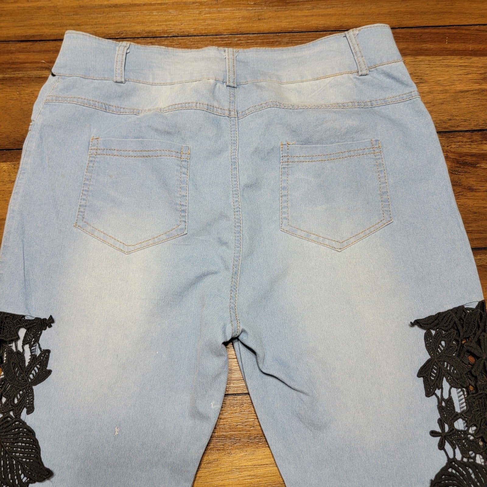 Thin Blue Denim Jeans w/ Black See-Through Lace on Side Legs - Size XL