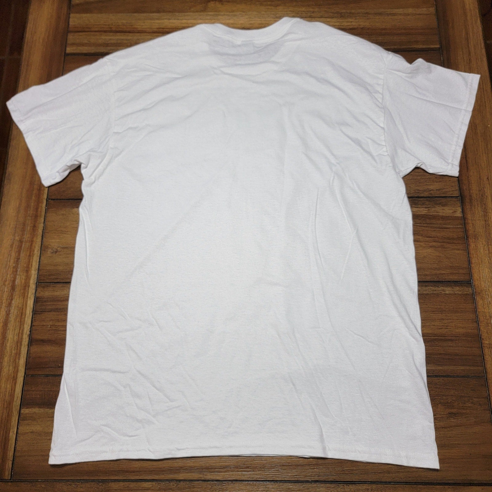 UT Texas White Unisex Tee (Gildan) Skeleton Bulls Flames - Size Large