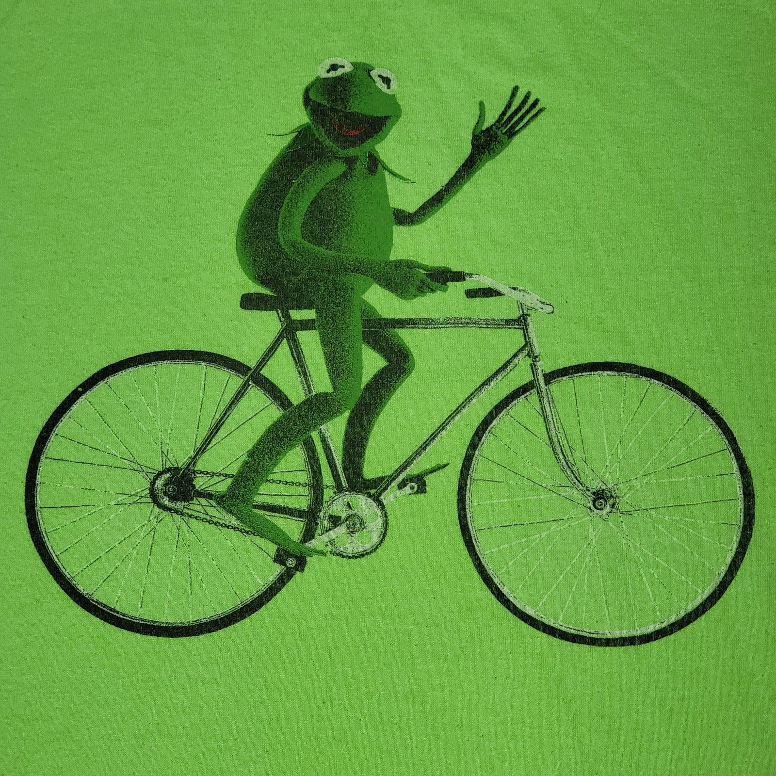 Disney The Muppets Green Unisex Tee Kermit on a Bike - Size Medium